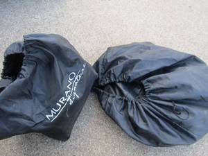 lot 170 image: 2 Murano signature bags in carrying bag