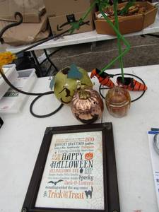 lot 196 image: NEW pumpkin candle, pier one jack o lantern, witch stand, plant stand, 8x10 Trick or treat art