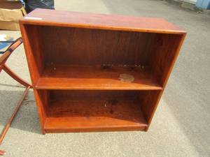 lot 209 image: 2 tier wooden brown book shelf 30x30x11