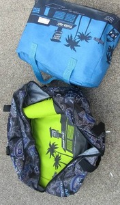 lot 227 image: Lots o bags