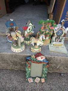 lot 255 image: SNOWMAN JOY PICTURE FRAME 5X7 6 MUSIC DCOR- HORSE, CLOCK, DRAGON, BEAR, TREE, HOUSED