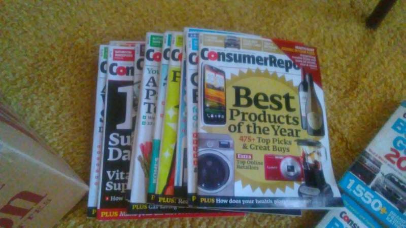 lot 46 image: Consumer Reports Buying GuideMagazines