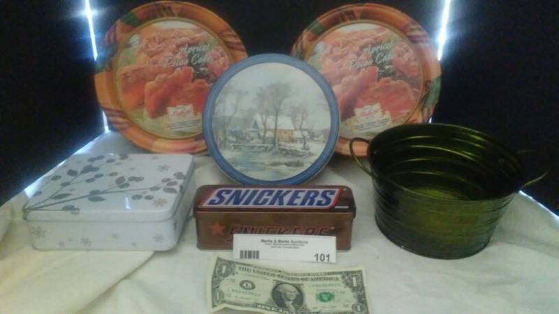 lot 101 image: Tin Boxes