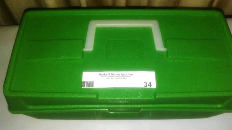 lot 34 image: Small Toolbox