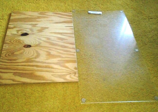 lot 62 image: Acrylic Top