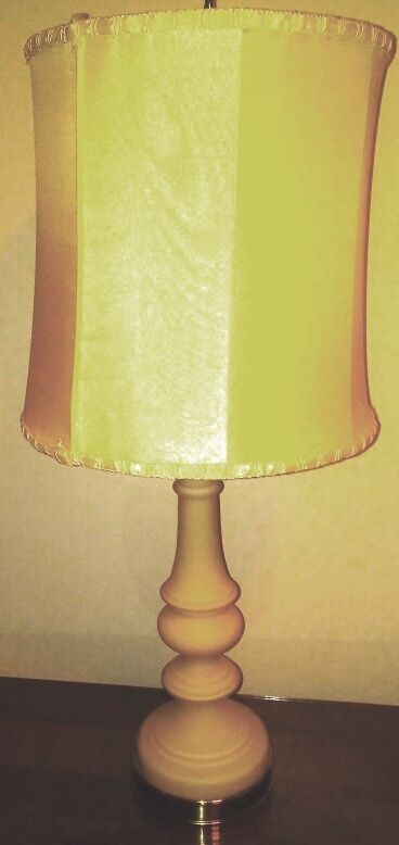 lot 68 image: Ivory Glass Lamp