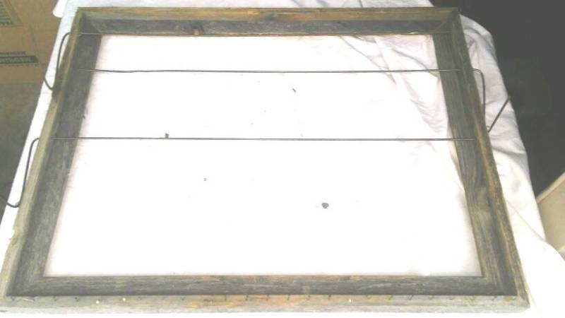 lot 176 image: Jewelry Frame