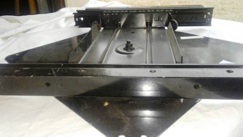 lot 177 image: SwivelPull out tv Mecanism