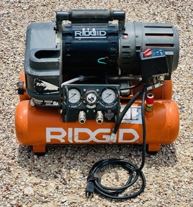 lot 3 image: Rigid Portable Electric Air Compressor