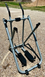 lot 21 image: Tony Little Gazelle Freestyle Exercise Glider