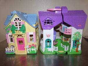 lot 39 image: Two Fisher Price Sweet Streets Doll Houses