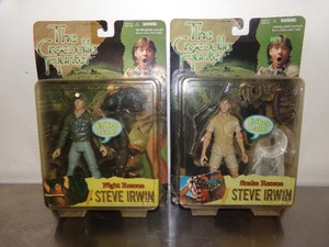 lot 55 image: 2 Unopened Collectable Steve Irwin  Figurines &amp Accessories