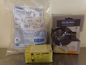 lot 67 image: Erico Caddy Single gain Screw Mounts With Slage Lite Commercial Dead Bolt  Lock