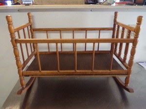 lot 71 image: Vintage Wooden BabyDoll Rocking Cradle Bed 25 Long x 23 12 Wide