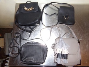 lot 85 image: 4 Black Leather Purses