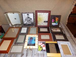 lot 120 image: Large Quantity Assorted Picture Frames