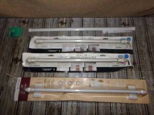 lot 141 image: Drapes & Curtain Rod Bundle