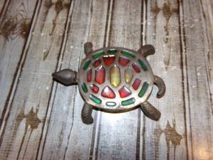 lot 185 image: Stained Glass Turtle Candle Plate