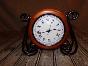 lot 186 image: Vintage Style Wooden Clock