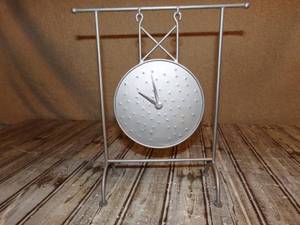 lot 187 image: Metal Standing Modern Hanging Clock