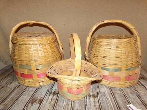 lot 212 image: Set of 3 Handwoven Baskets