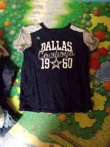 lot 197 image: Cute Medium Size Girl Clothes - See All Pictures