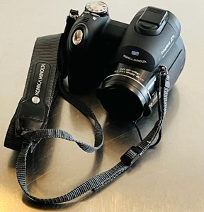 lot 148 image: Konica Minolta Dimage Z5 5.0 Megapixels Digital Camera With Case