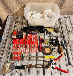 lot 232 image: Safety Goggles With Assorted Tools & Items