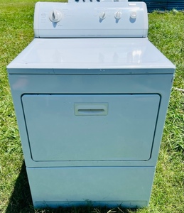 lot 10 image: Kenmore Elite Heavy Duty King-Sized Capacity Quiet Pack I Dryer- With small dent by dial from when originally shipped