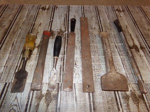 lot 242 image: Chiseling Tools