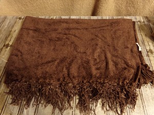 lot 256 image: Brown Fringe Throw Blanket 60 x 50