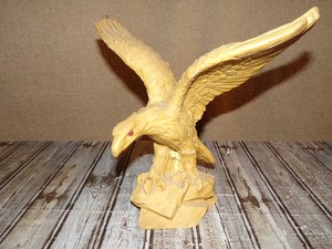 lot 266 image: Eagle Statue