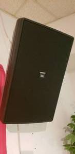 lot 60 image: JBL Control 30 Speaker w Wall Mount