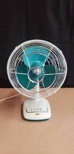 lot 22 image: Vintage Toshiba Oscilating Fan with Metal Blades
