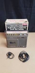 lot 30 image: Vintage Realistic CTR-30B Cassette Recorder with Original Box