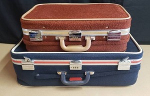 lot 51 image: Lot of 2 Vintage Tweed Skyway Rolling Suitcases