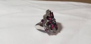 lot 59 image: Sterling Ring - Stamped 925 - Size 6