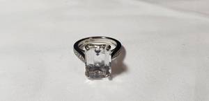 lot 63 image: Sterling Ring - Stamped 925 - Size 6
