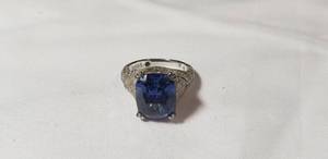 lot 71 image: Sterling Ring - Stamped 925 - Size 6