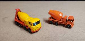 lot 120 image: Lot of 2 Vintage Matchbox Cement Trucks - Foden Concrete Truck No.21 & Foden Cement Mixer No. 26