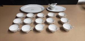 lot 147 image: Lot of 18 Noritake Dorena Fine China Pieces