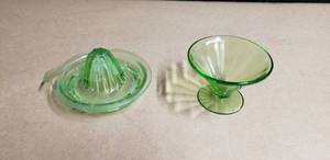 lot 163 image: Lot of 2 Depression Glass Pieces