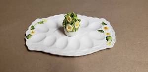 lot 168 image: Lefton No. 5182 Daisy Porcelain Deviled Egg Tray with Salt and Pepper Shaker