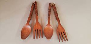 lot 191 image: Lot of 4 Vintage Decorative Kitchen Utensils
