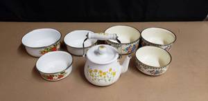 lot 196 image: Lot of Vintage Porcelain Enamel Nesting Bowls and Tea Pot