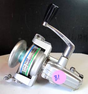 lot 31 image: VINTAGE Shakespeare 2105 - 1980s - Coarse Fishing Fixed Spool Spinning Reel