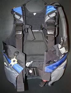 lot 42 image: MARES PROFESSIONAL BCD (BOYANCY CONTROL DEVICE) FOR SCUBA - SIZE XL $$$