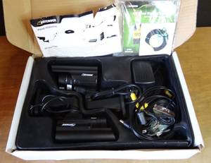 lot 52 image: Defender SP500-C 2X Long Range Night Vision Hi-Res IndoorOutdoor CCD Cameras - 2 IN SET
