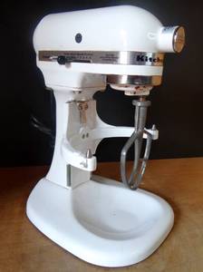 lot 128 image: KitchenAid KSMC50S Commercial 350W Stand Mixer - TESTEDWORKS