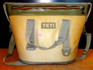 lot 162 image: Yeti Hopper 40 Tan Soft-Sided Bag Cooler